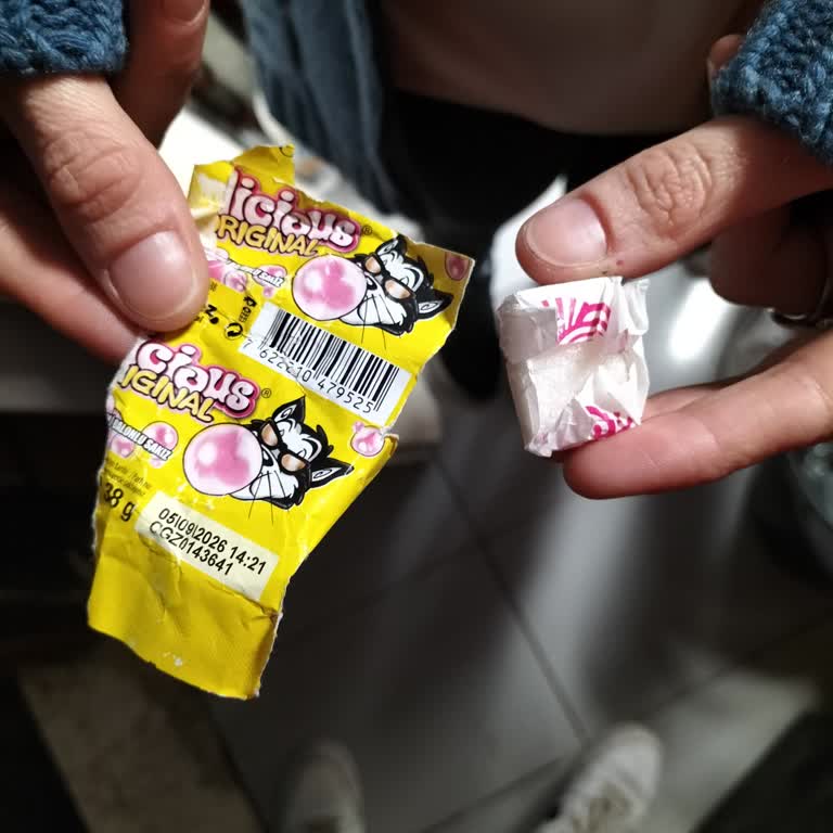 Sakız Paketinden Küp Şeker Çıktı!