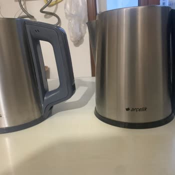 Çay Makineleri Sürekli Akıtıyor