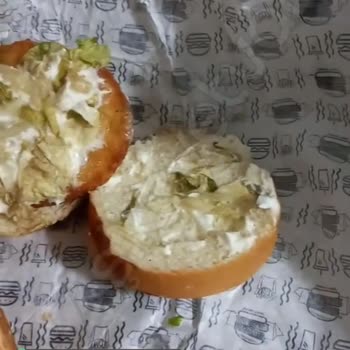 Trendyol Yemek Hamburger Çürük Marul Vakası!