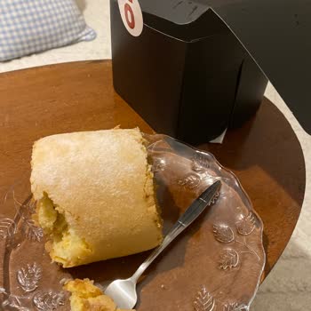 Bozuk Pasta Ve Yetersiz Müşteri Hizmetleri