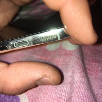 Samsung S22'nin Kamera Ve Pil Sorunları Kullanıcıyı Üzüyor