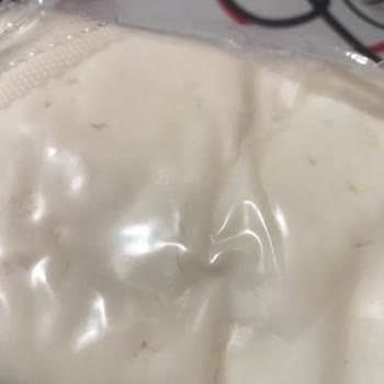 Peynirde Kıl Şoku!