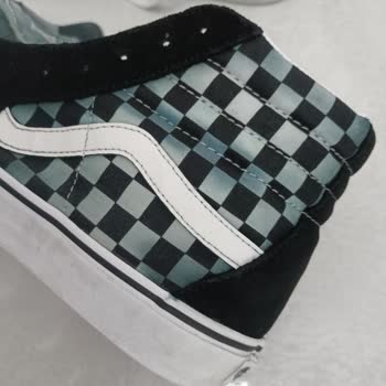 Vans Ayakkabının Boya Ve Yırtık Sorunu