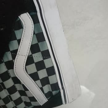 Vans Ayakkabının Boya Ve Yırtık Sorunu