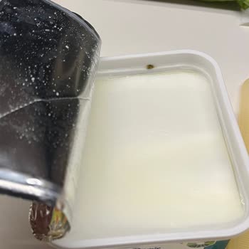 Son Kullanma Tarihi Geçmemiş Peynirde Büyük Küflenme Sorunu