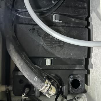 Esmarin Şanzıman Hyperrib Bot Benzin Deposu Kusurlu!