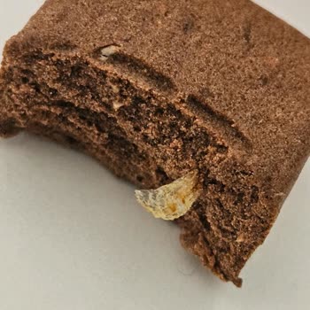 Protein Bar İçinden Çıkan Plastik Parça Şoku
