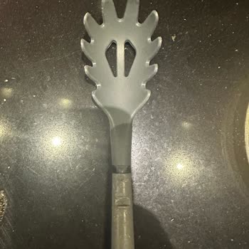 Lüks Marka, Hayal Kırıklığına Uğrattı!