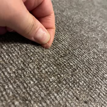 Tiftiklenen Kumaş Ve Kırılan Sandık Kapağı Sorunu