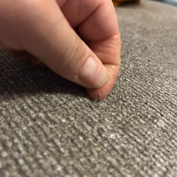 Tiftiklenen Kumaş Ve Kırılan Sandık Kapağı Sorunu