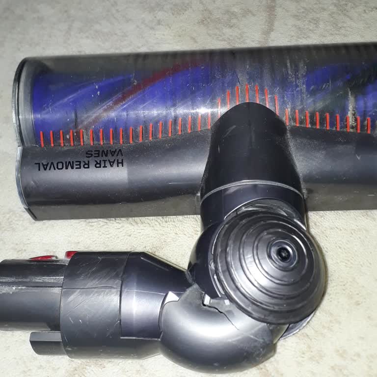Dyson V10 Turbo Başlığının Beklenmedik Kırılması