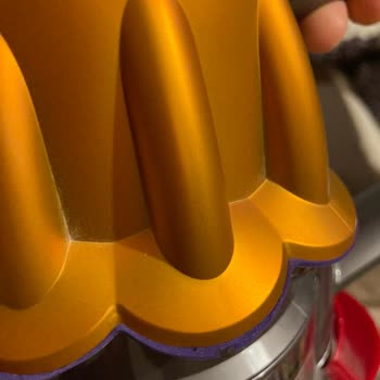 Dyson V12'nin Sürekli Sorun Çıkarması