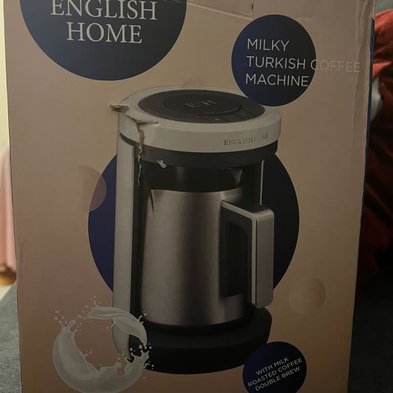 Bozuk Kahve Makinesi Ve Kaba Davranışlarla Karşılaşma