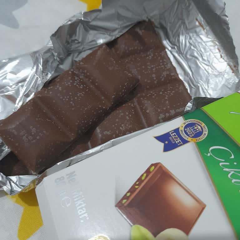 A101 Vince Çikolata Küflü!