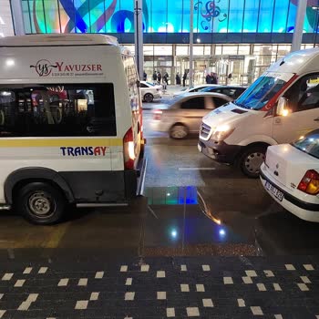Bursa Büyükşehir Belediyesi'nin Yanlış Tadilat Uygulamaları Su Birikintilerine Yol Açıyor