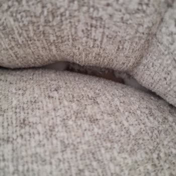 İstikbal Koltukların Rengi Solmuş Kırlentlerin Yüzleri Yıkanacak Durumda Geldi