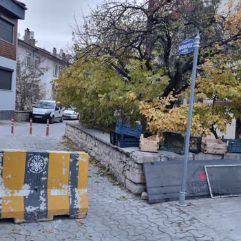 Evimin Önüne İzinsiz Set Çekilmesi Hakkında Şikayet