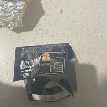 Kurtlu Çikolata Ve İlgisiz Müşteri Hizmetleri