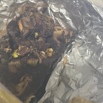 Kurtlu Çikolata Ve İlgisiz Müşteri Hizmetleri