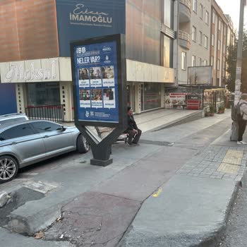 Kütüphane Önü İçin Kapalı Durak Talebi
