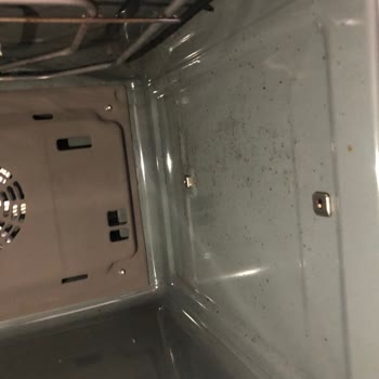 Bosch Ankastre Fırında Çıkmayan Lekeler