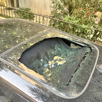 2022 Mini Cooper Se: Взорвался люк на крыше