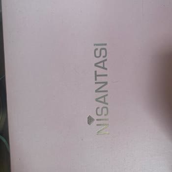 Yağmurda Zarar Gören Bot İçin Mağaza İlgisizliği