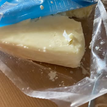 Kahvaltıda Hayal Kırıklığı: Peynirden Çıkan Yabancı Madde