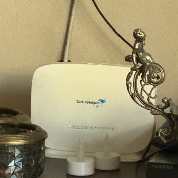 İnternet Kesintileri Ve Yetersiz Müşteri Hizmetleri