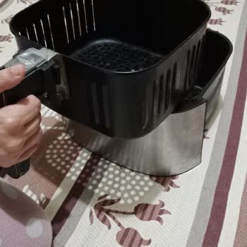 Fritözde Boya Dökülmesi Ve Yetersiz Garanti Hizmeti