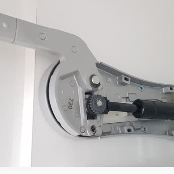 Kaliteli Diye Aldığımız Mutfak Amortisörleri Hızla Bozuldu