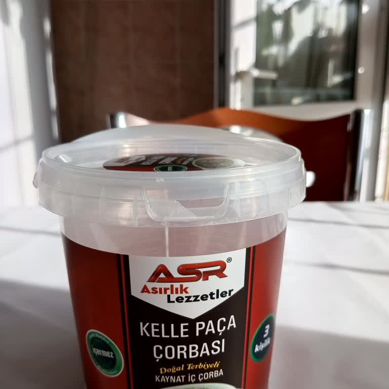 Kelle Paça Çorbasında Buzlu Su Ve Göz Yanıltması