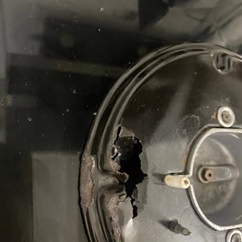 Bosch Ocak Kendi Kendine Deliniyor, Çözüm Bekliyoruz