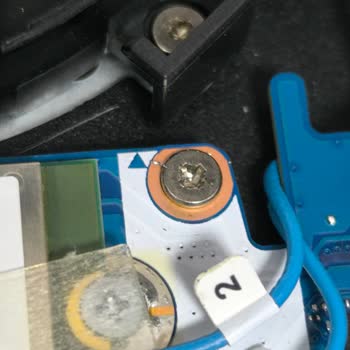 HP Victus Screws Stripped on First Use and Prevented Me from Saving My Device