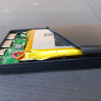 Philips Powerbank Patlama Tehlikesi Yaratıyor