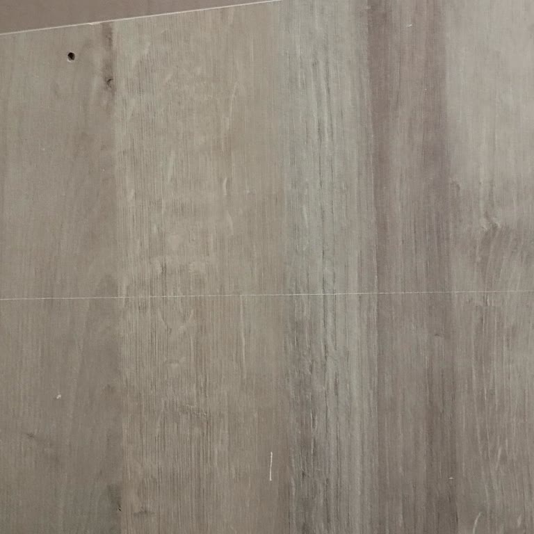 Vivense Sitesinden Aldığım Yan Sehpa Hayal Kırıklığı: Çizikler Ve Yanlış Renk