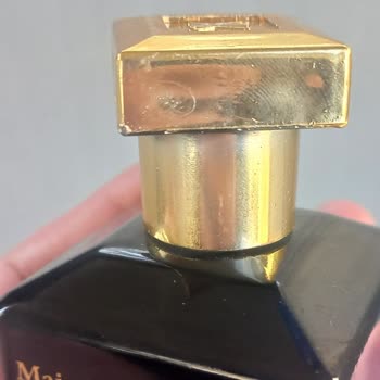 Sahte Parfümler Ve Ulaşılamayan Satıcı: Kapıda Ödeme Mağduriyeti