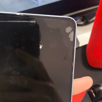 Xiaomi Telefonumun Servis Kabusu: Darbe Ve Kırık Ekran Şoku