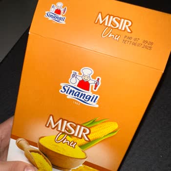 Sinangil Mısır Ununda Örümcek Ağı Şoku