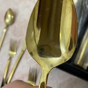 Renk Atan Çatal Bıçak Takımı Ve Yetersiz Müşteri Hizmeti