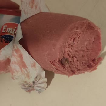 Macar Salamında Şüpheli İçerik