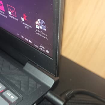 Servis Sonrası Ekran Sorunları Ve Çizikler