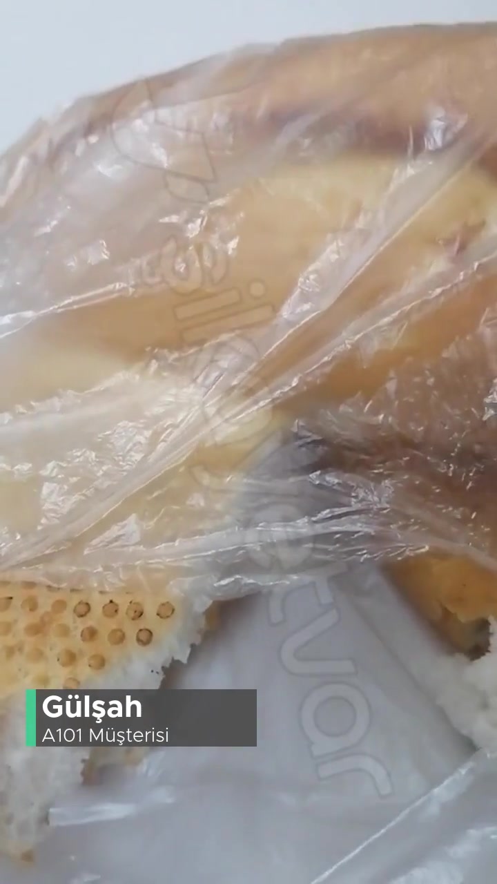 A101 Ekmeğin İçinden Çıkan Şey videonun kapak resmi