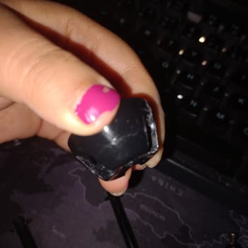 Monster Notebook Mikrofon Tripodunda Dayanıksız Plastik Sorunu