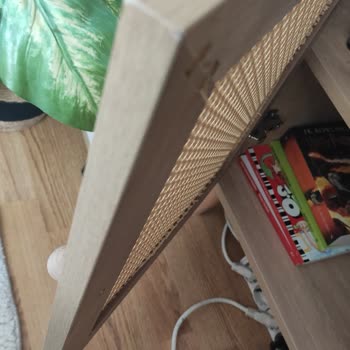 Hasarlı Kitaplık Ve Yetersiz Müşteri Hizmeti