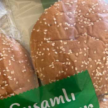 Hamburger Ekmeğinde Böcek Şoku: Sağlık Tehlikesi