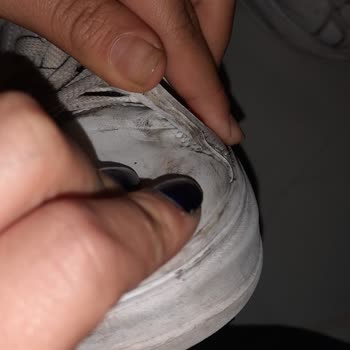 Garanti Kapsamındaki Ayakkabının Dikiş Sorunu