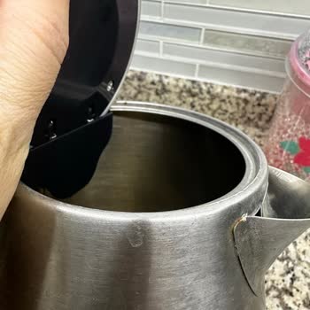 Paslanmaz Çelik Su Isıtıcısında Pas Ve Sızıntı Sorunu