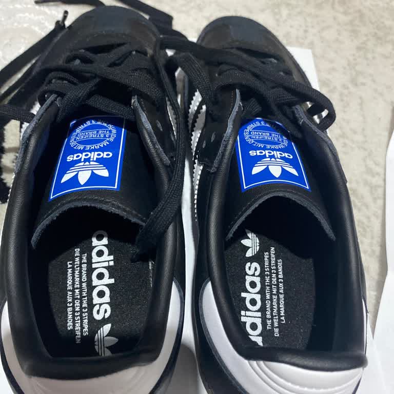 Adidas Ayakkabı İlk Giyişte Yara Yaptı