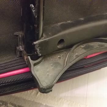 THY Kayıp Valiz Ve Hasarlı Teslimat Sorunu